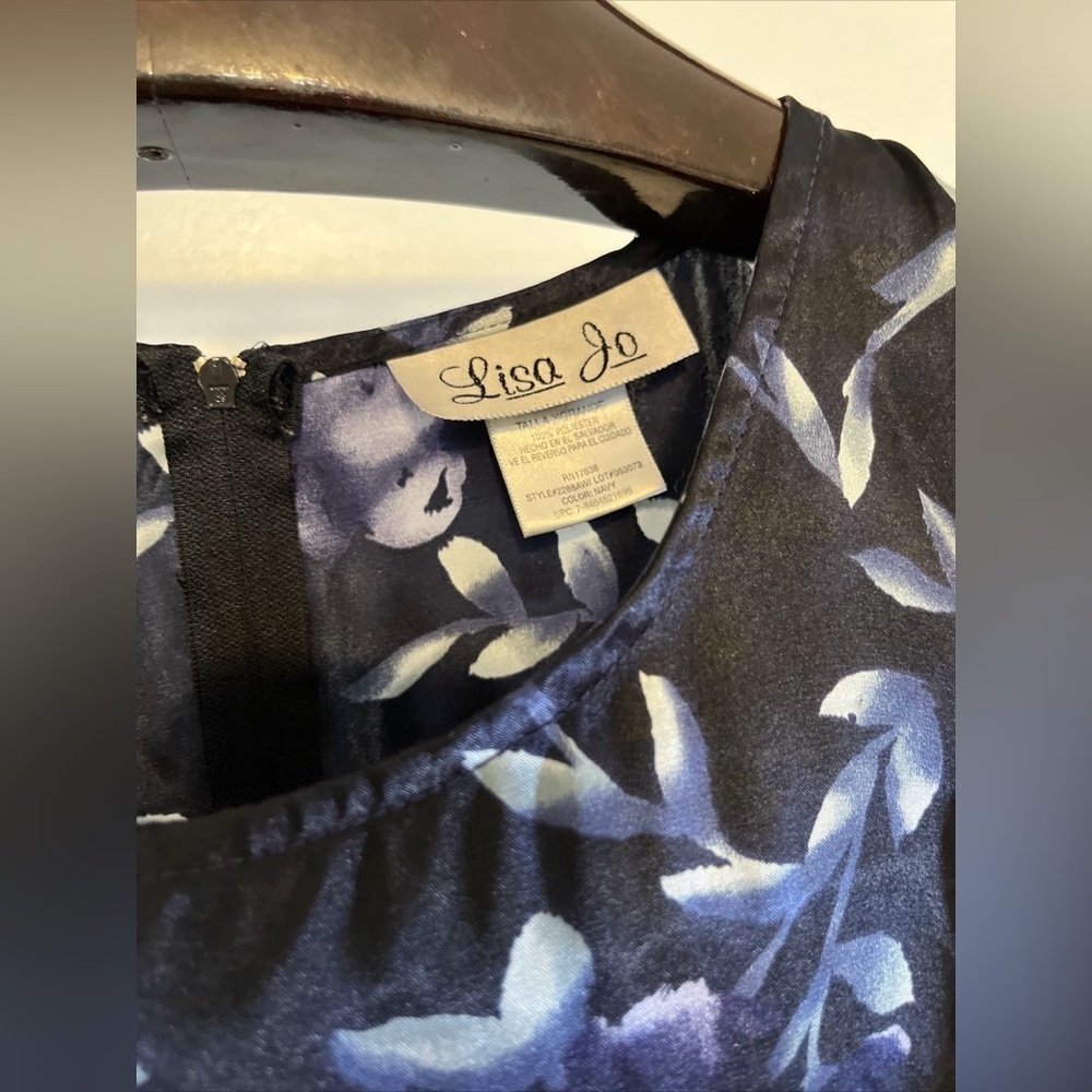 🌸 Lisa Jo Sleeveless Floral Midi Dress – Black & Blue – Size M 🌸 - Picture 4 of 6